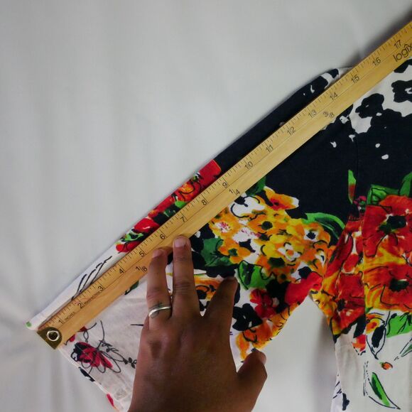 American Sweetheart Size L 3/4 Sleeve Top Bright Floral Print on White - Picture 10 of 11